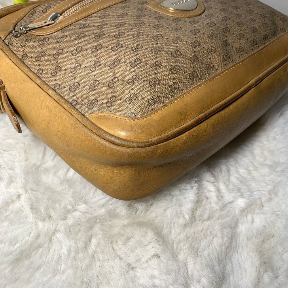 Authentic Vintage Gucci GG Logo Shoulder Bag - Picture 7 of 15